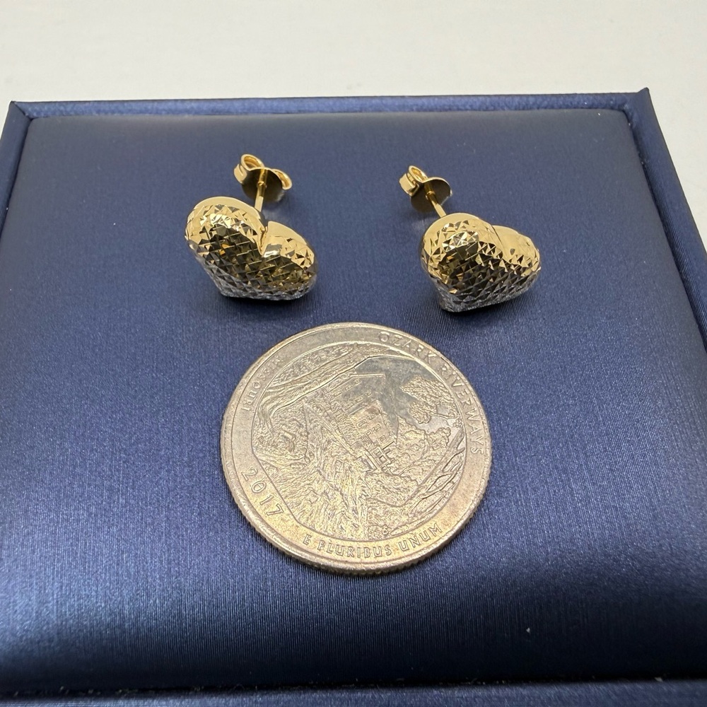 18K Genuine Yellow Gold Dia-Cut Heart Earrings (Preowned) - Picture 7 of 16